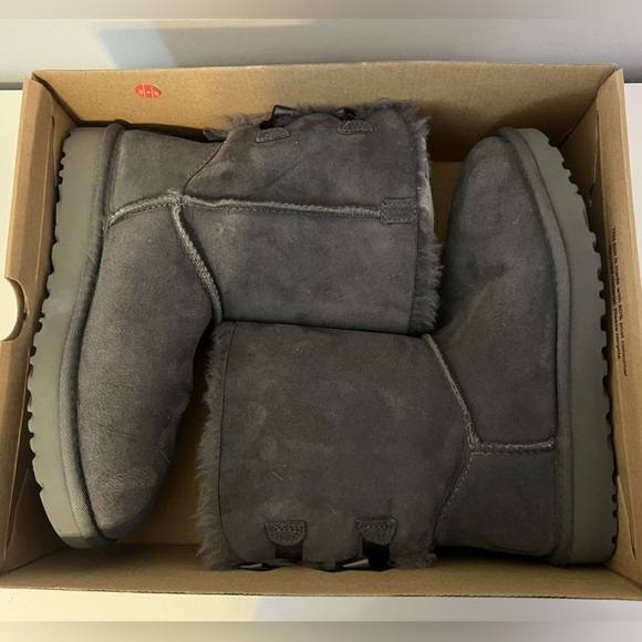 Bailey Bow II UGG boots - Picture 3 of 4